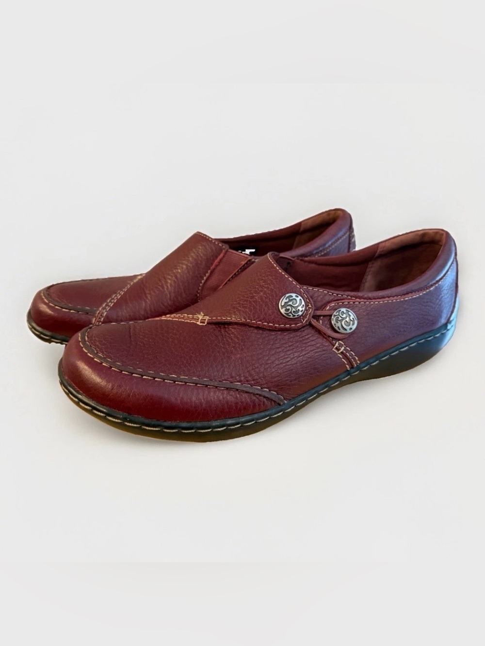 Clarks Bendables Women's Ashland Lane Q Slip-On Loafer Burgundy Wine 9 Narrow
